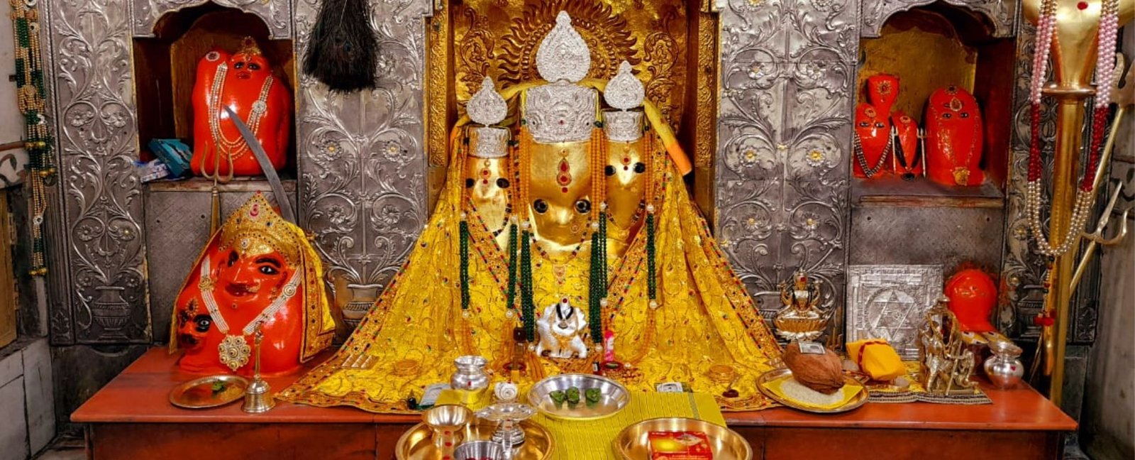 माँ बगलामुखी मंदिर